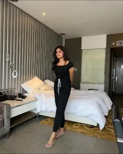 Call Girls Service in Mangolkote